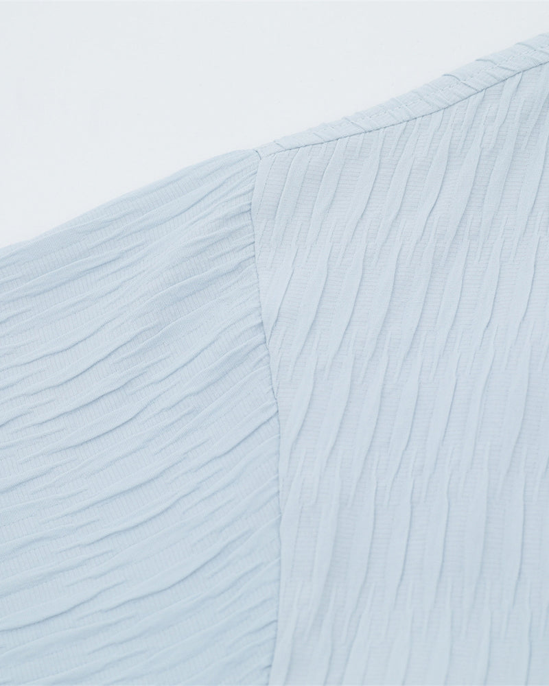 漫画の刺繍入り半袖シャツ