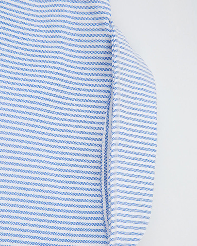 ゆったりとした半袖シャツ