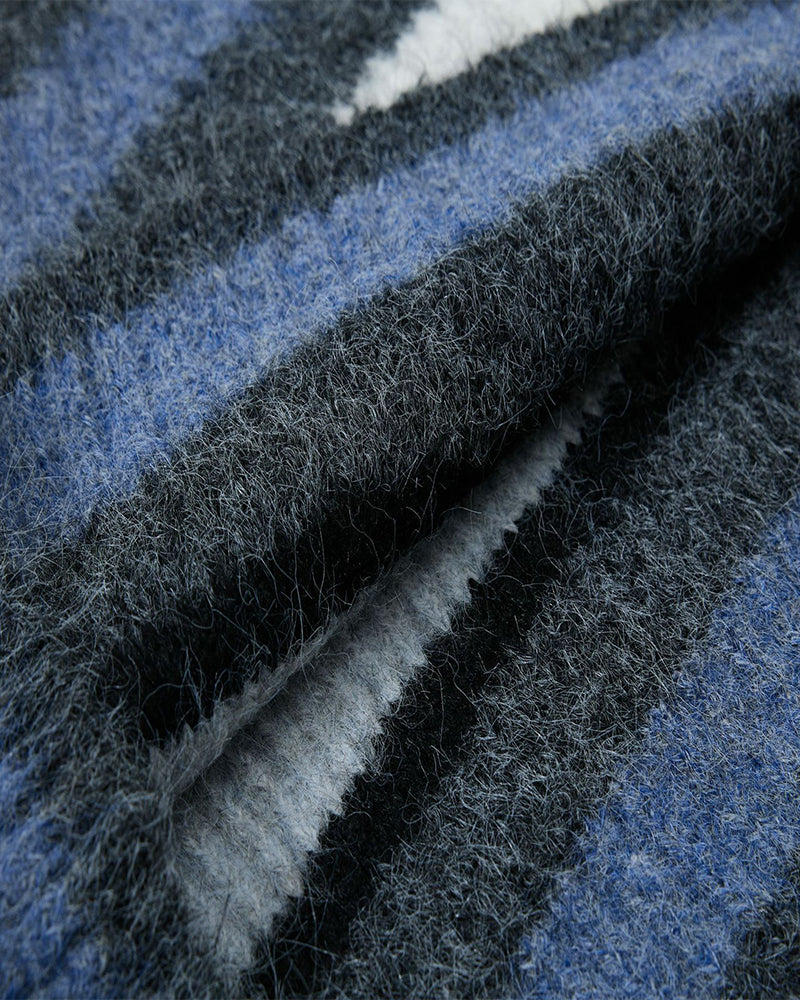 コントラストストライプのプルオーバーセーター