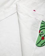 かわいい漫画の半袖シャツ