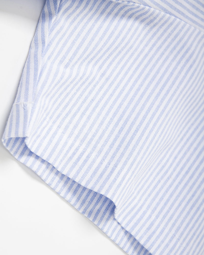 ストライプの半袖シャツ