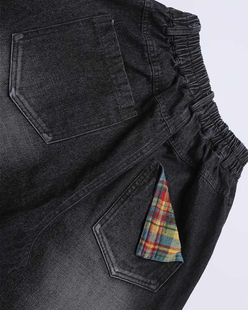 漫画の刺繍入りショートパンツ