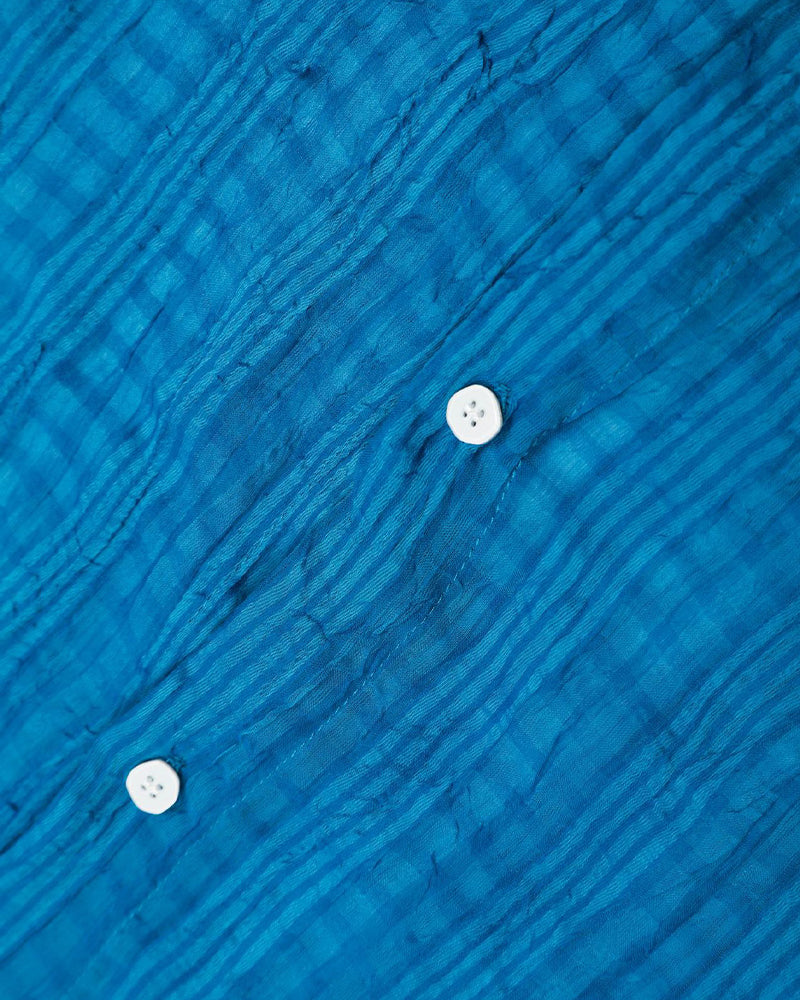 シンプルなゆったりチェックシャツ