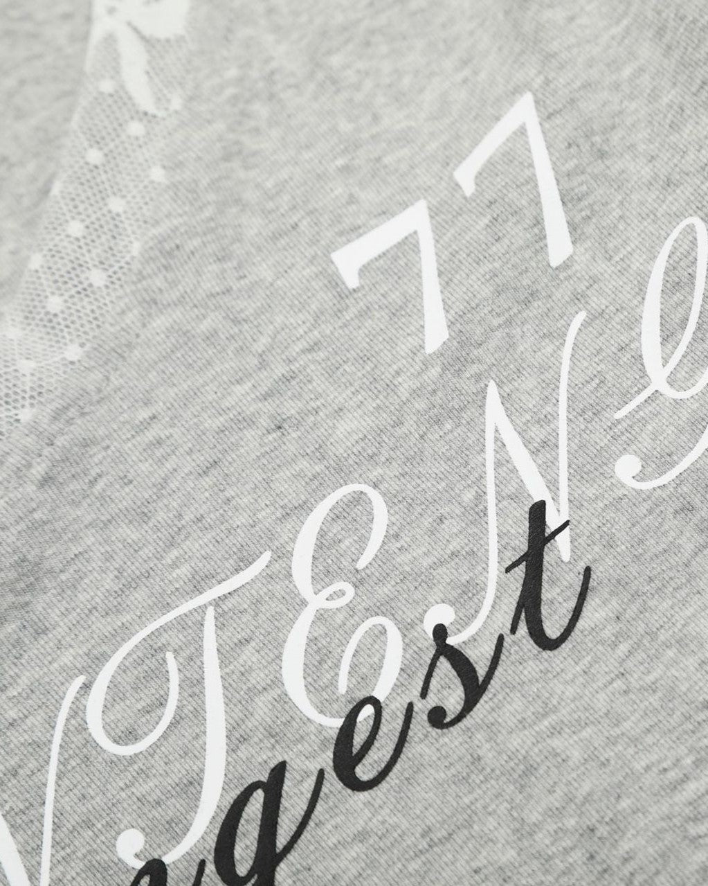 レトロなシンプルな長袖