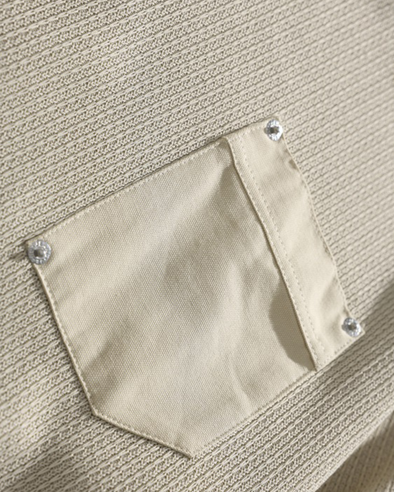 シンプルなクルーネックスウェットシャツ