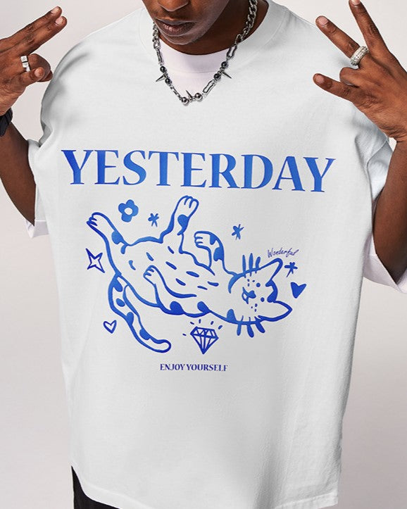 コントラストカラーの猫の半袖