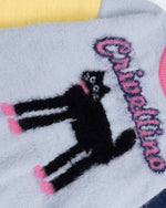 コントラストカラーのゆったりセーター