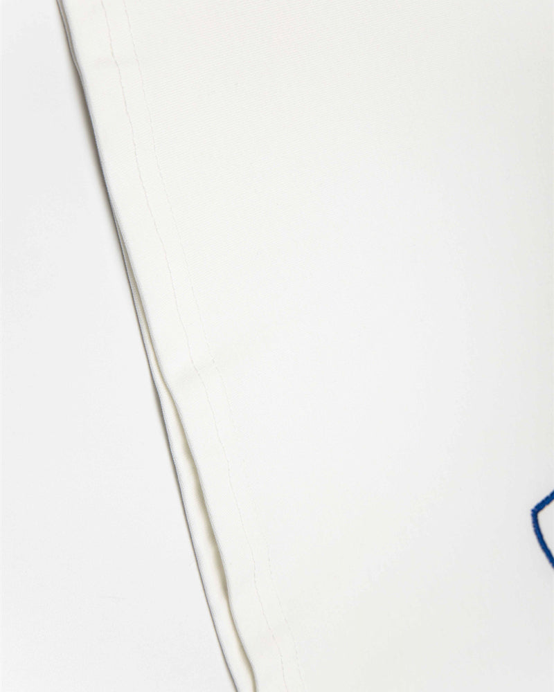 コントラストカラーの楽しい半袖