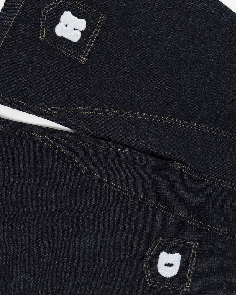 カジュアルなストレートレッグクロップドジーンズ