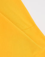 シンプルでゆったりとした半袖