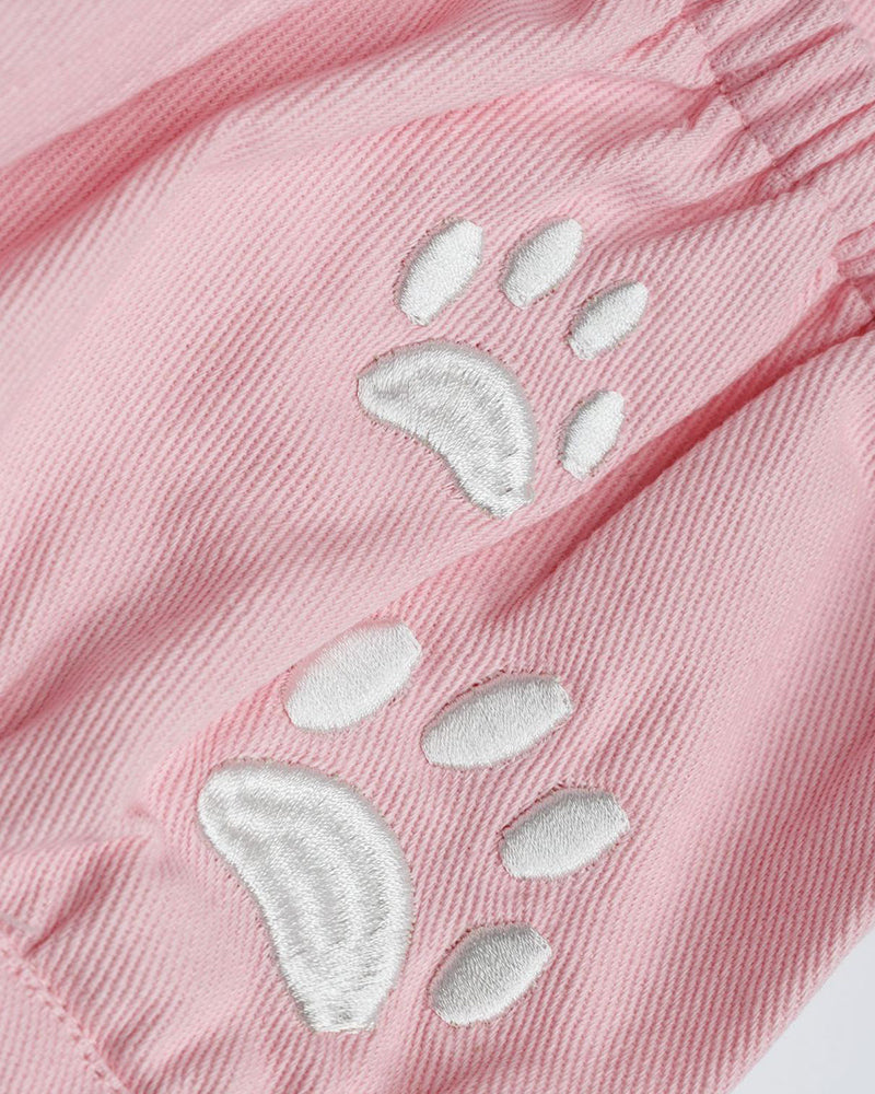 シンプルでゆったりとしたカジュアルショートパンツ