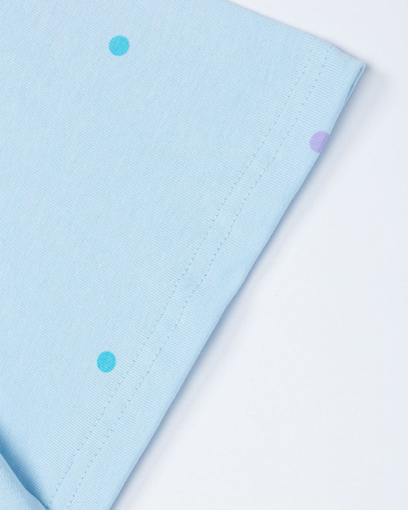 シンプルなラペルの半袖