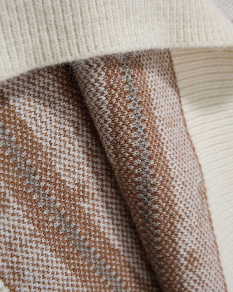 ヴィンテージ刺繍ラペルセーター