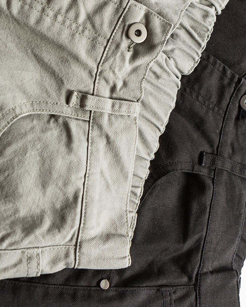 ゆったりとしたカジュアルパンツ