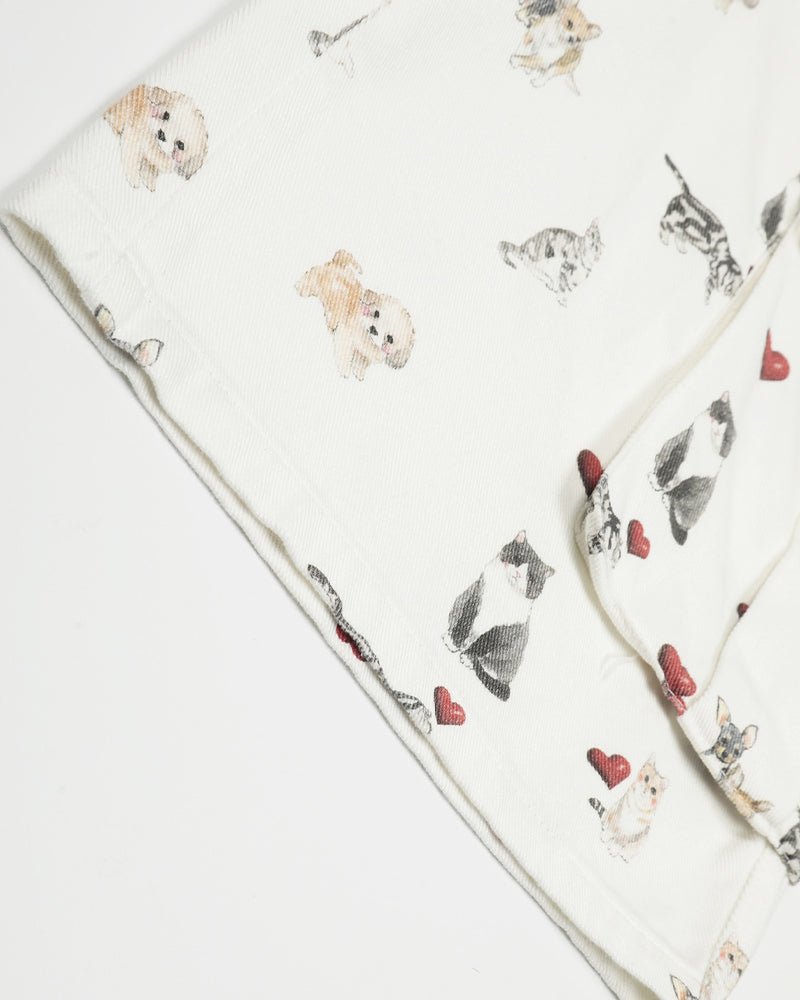 かわいいペットプリントのショートパンツ