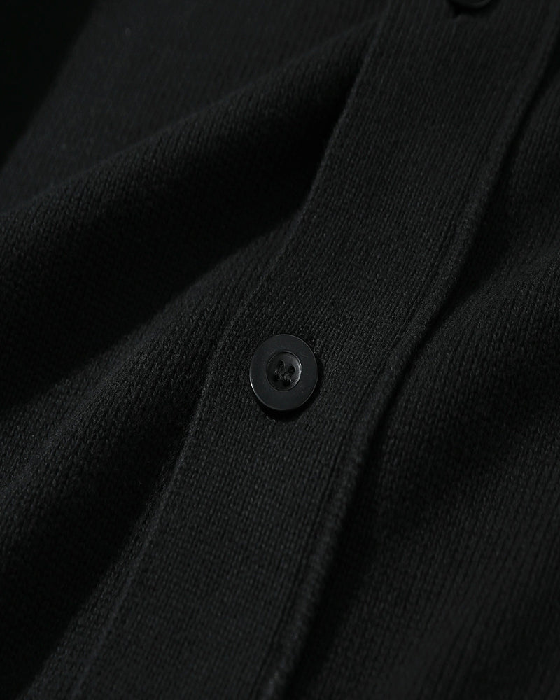 カジュアルなルーズニットジャケット