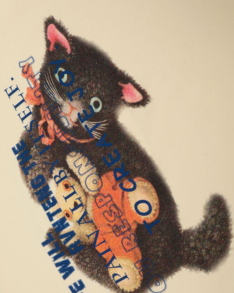 かわいい女の子のゆったりとした半袖