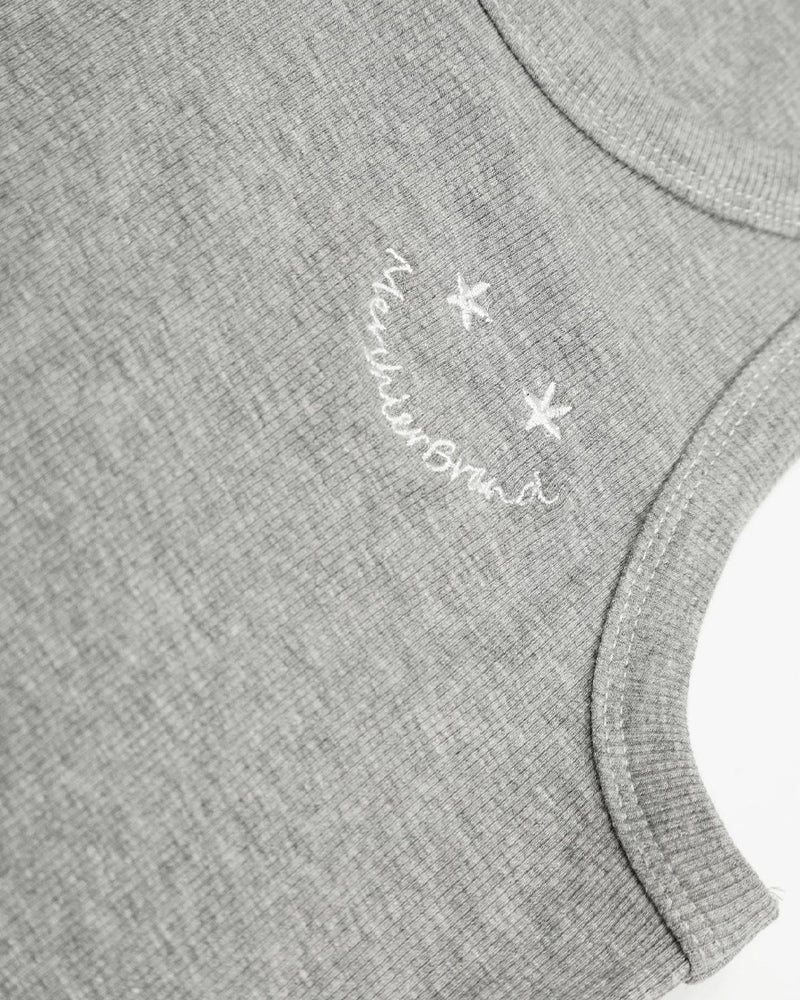 レトロな個性的なベスト