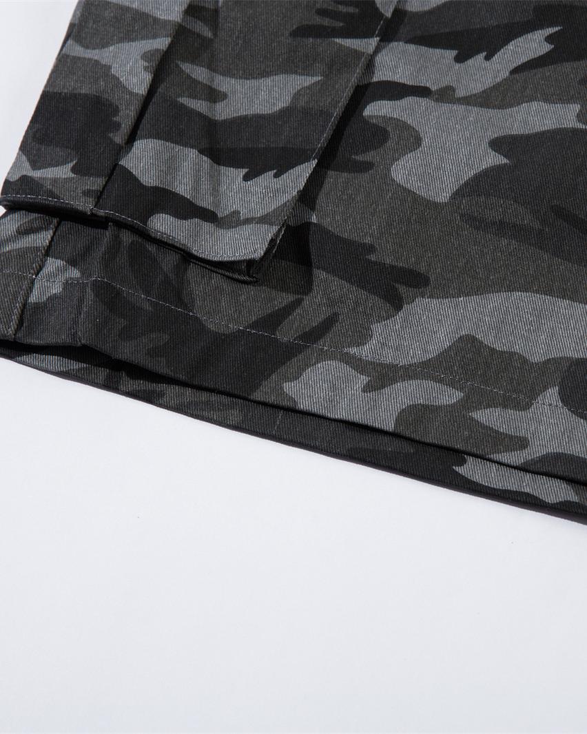 Vintage Multi-Pocket Camouflage Shorts