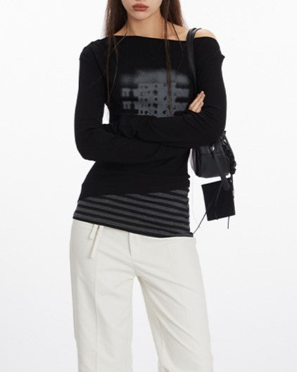 Long sleeves with off-shoulder pattern