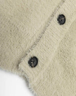 ゆったりとしたカップルセーター