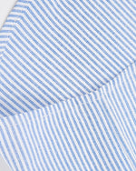 ゆったりとした半袖シャツ