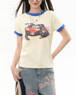 かわいい女の子のゆったりとした半袖