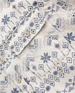 ウォッシュ加工の長袖シャツ