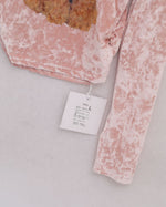 かわいい子犬の長袖