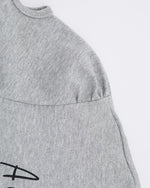 シンプルなデザインの半袖