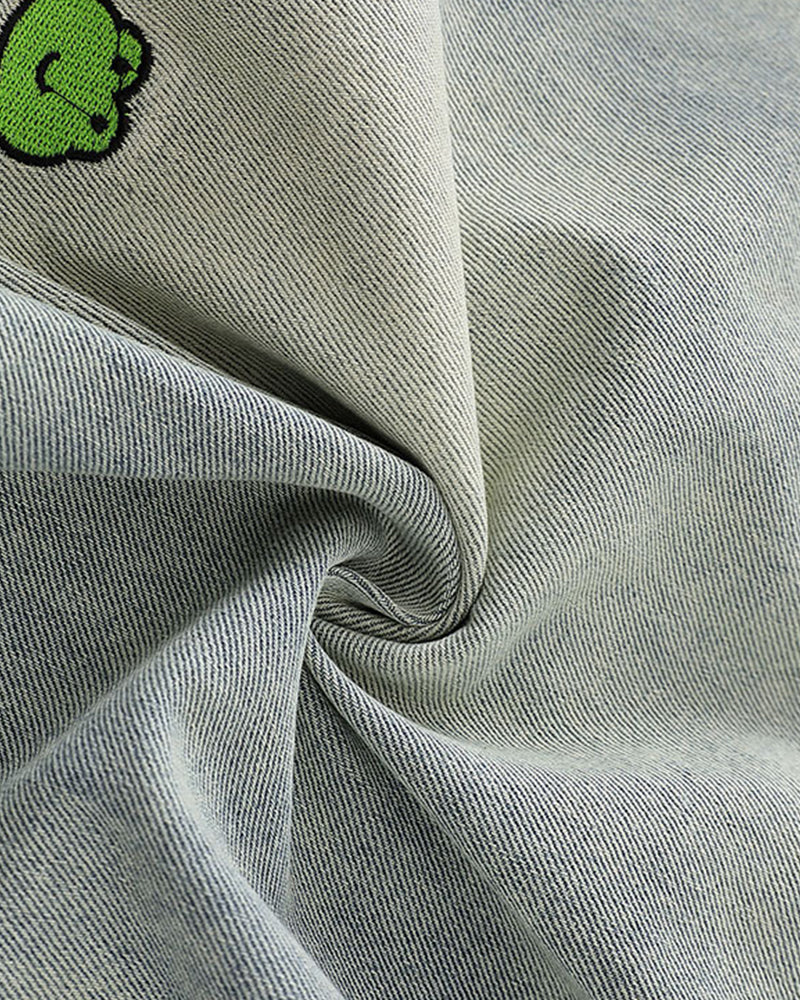 刺繍入りクロップドジーンズ