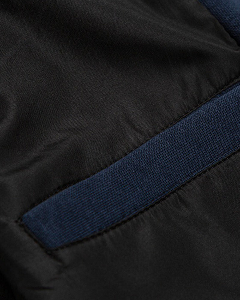 刺繍入りのコントラストのあるカジュアルベースボールジャケット