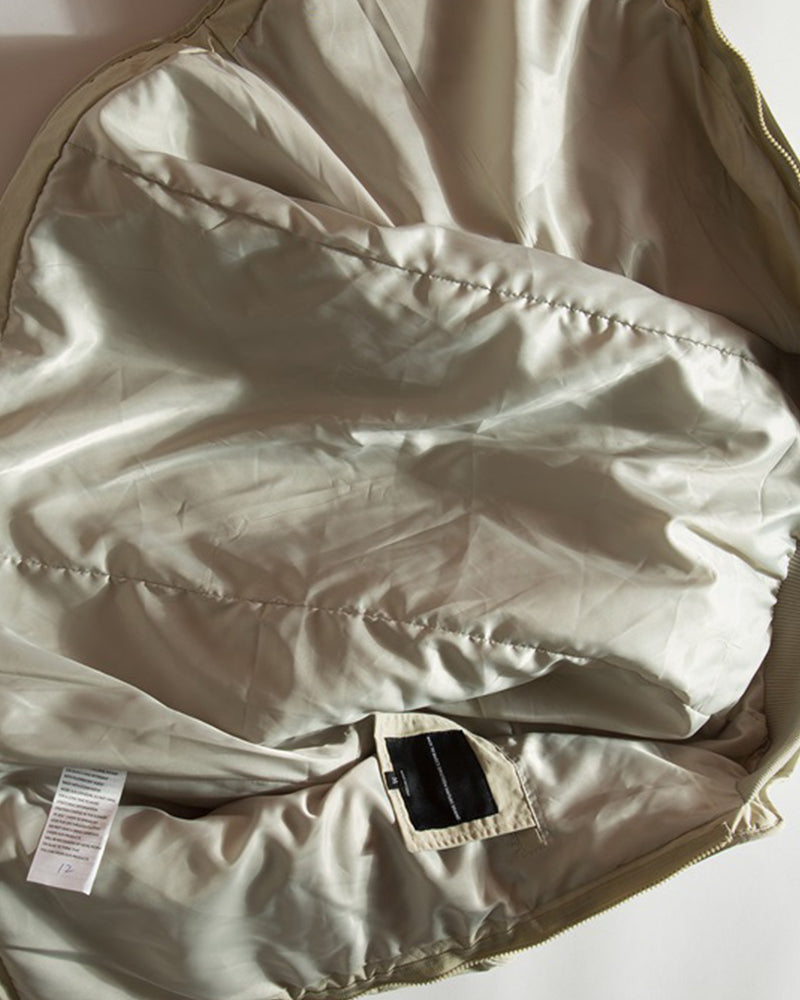 カジュアルで暖かいジャケット