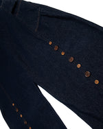 ボタン刺繍ジーンズ