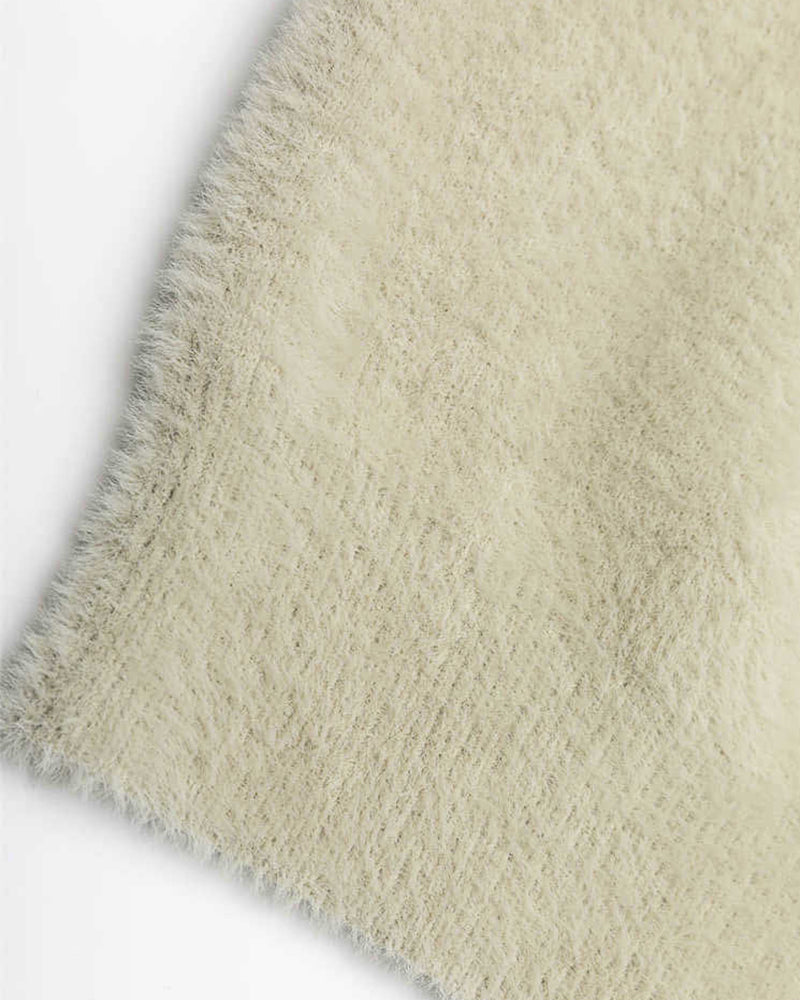 ゆったりとしたカップルセーター