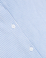 ゆったりとした半袖シャツ