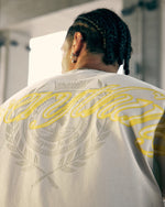 ゆったりとしたコットンの半袖