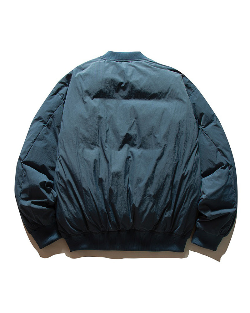 クラシックなホワイトダックダウンジャケット