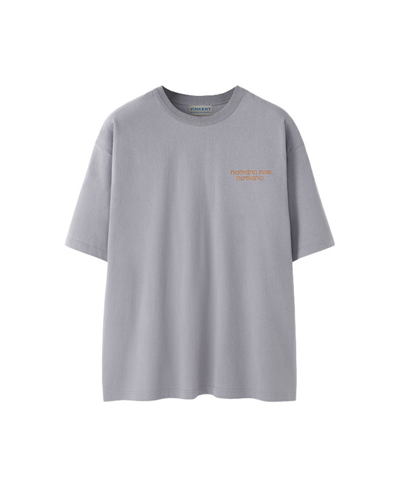 シンプルな刺繍の半袖