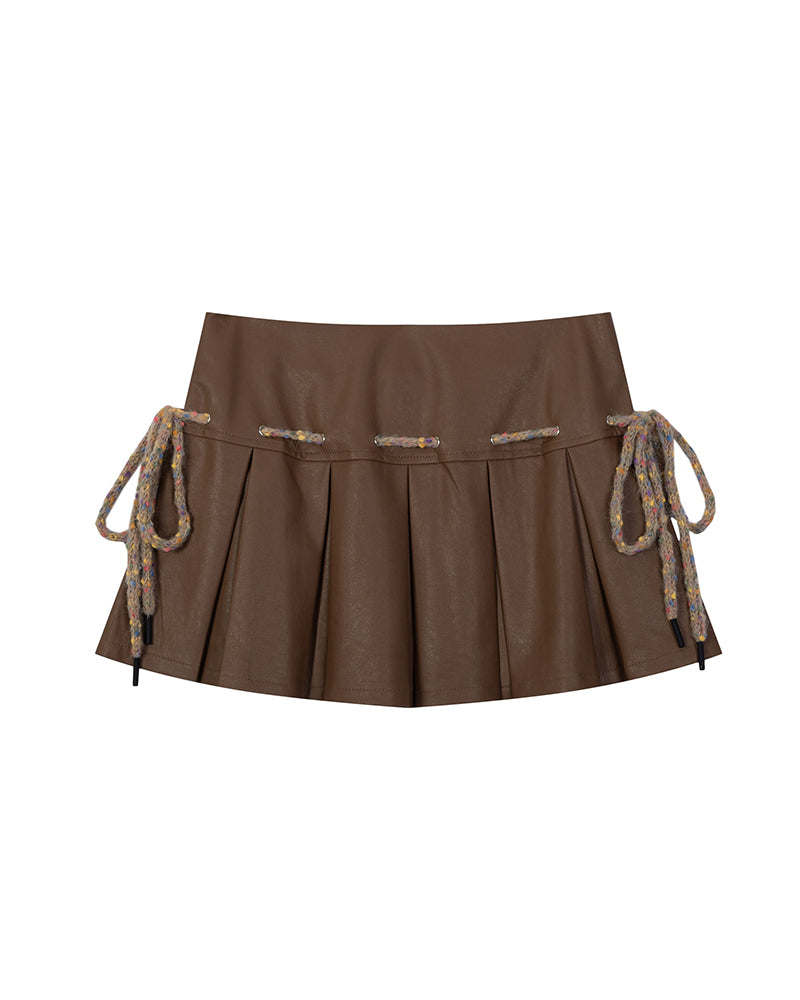 シンプルで万能なショートスカート