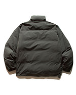 シンプルでレトロな厚手ジャケット