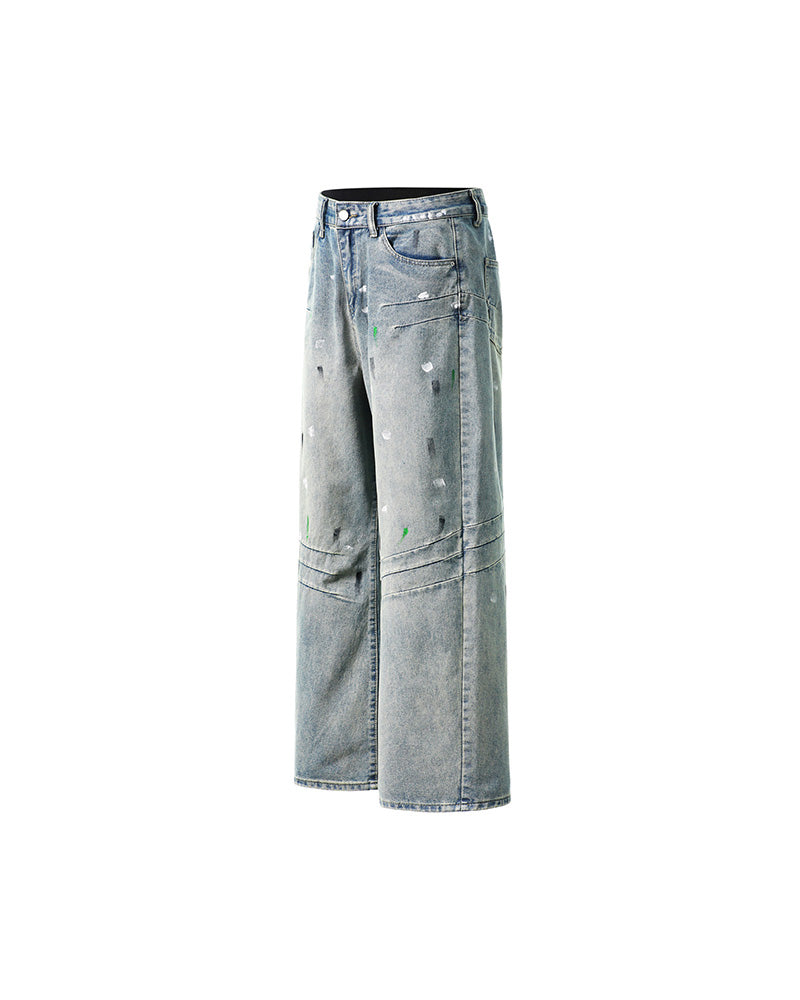 잉크가 묻은 캐주얼 청바지