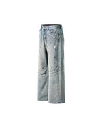 잉크가 묻은 캐주얼 청바지