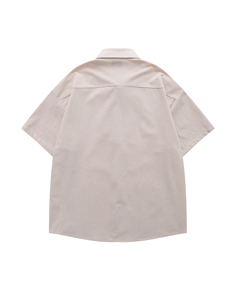 かわいい子猫の半袖シャツ