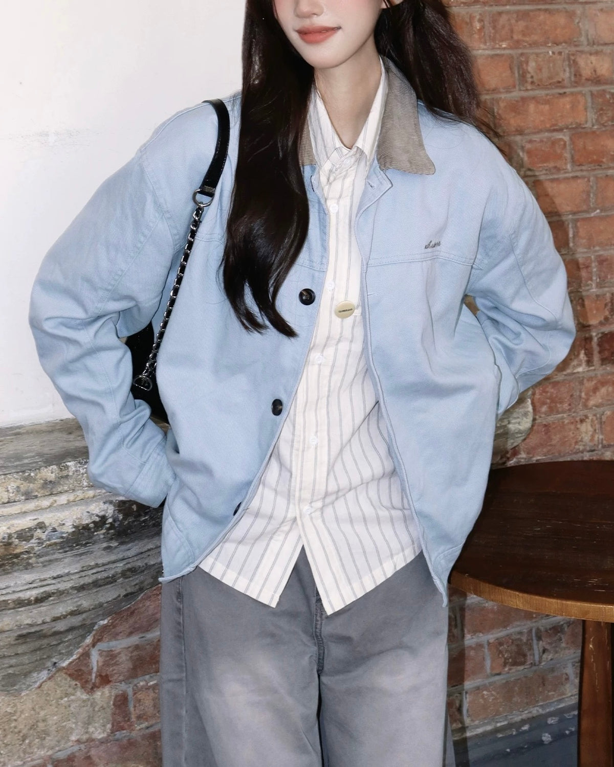 カジュアルなダメージ加工のカラーブロックジャケット