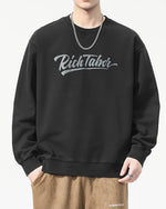 シンプルで汎用性の高いカジュアルスウェットシャツ