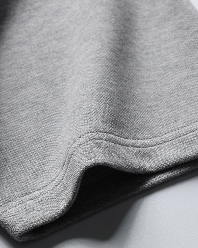 シンプルカジュアルな半袖