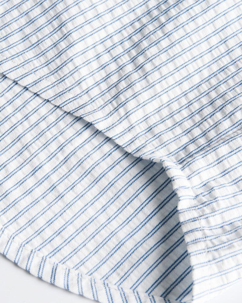 ストライプの半袖シャツ