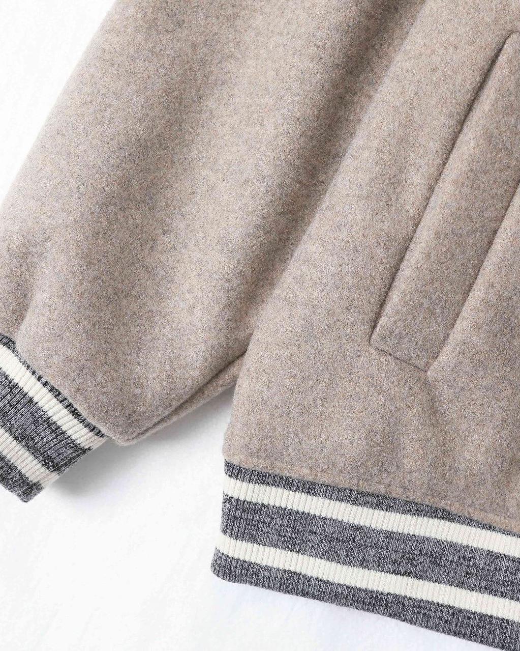 ゆったりとしたカップルジャケット