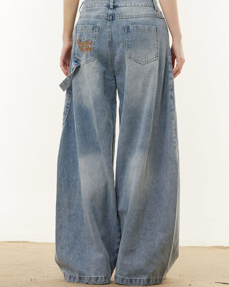 ボタン刺繍ジーンズ